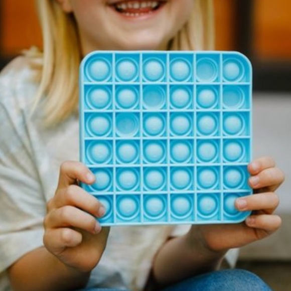 CHUCKLE AND ROAR Pop It - Picture 4 of 7